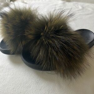 Faux fur women’s slides